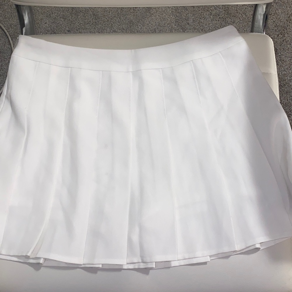 Trendy White Pleated Tennis Skirt